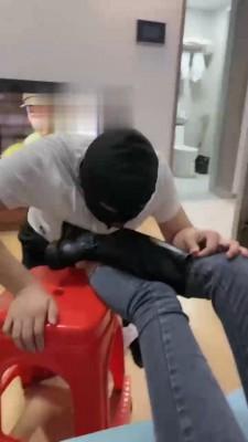 【万一】打的手疼啊 bf21837