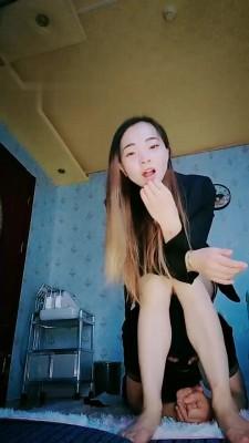 【艾琳】双S素人车模恋足调【双视角版】 bf21722