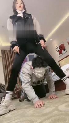 【秋秋】运动鞋棉袜全体重踩踏 bf21835