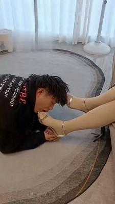 【叶子女神】喜欢闻脚的奶狗 bf21818