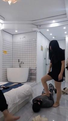 【安可】双S姐妹花虐打班主任【双视角版】 bf21646