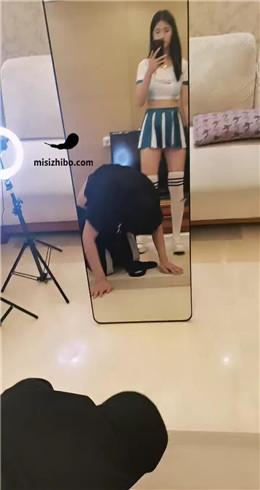 【Fiona菲菲】赌球输了拿狗撒气 bf21471