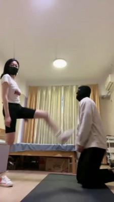 【小妮】运动女神重度虐打狗 bf21648