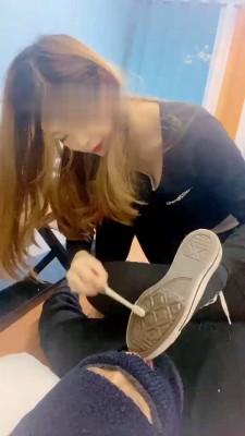 【冷鸢大大】强制舔多双脏鞋底 bf21614