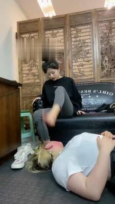 【琳嘉】母畜-脚耳光+鞋耳光+闻鞋【双视角版】 bf21459