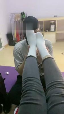 【嘉文】开发昔日同学做脚奴 bf21441