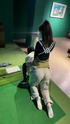 【斯羽】女神打完球后原味脚辱狗 bf21502