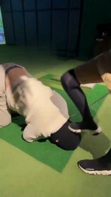 【斯羽】女神打完球后原味脚辱狗 bf21502