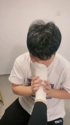 【晨颜】闻脏臭棉袜+坐脸【完整版】 bf21393