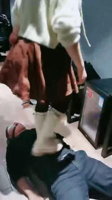 【甜桃】各种鞋子踩虐强迫舔 bf22054