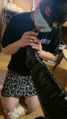 【艾丝】强制狗舔脏鞋 bf22049