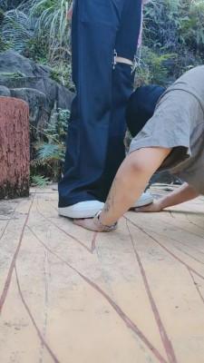 【暴力美学】运动女神小白鞋虐打狗 bf20040