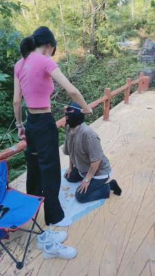 【暴力美学】运动女神小白鞋虐打狗 bf20040