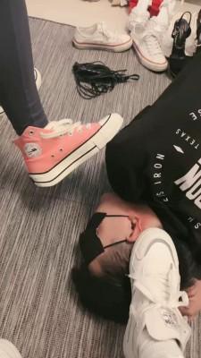 【安静大大】母女S耳光/踩踏/舔鞋【三视角版】 bf19913