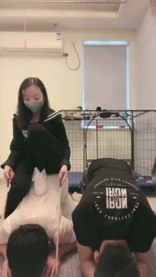 【安静大大】亲母女调两公狗【三视角超完整版】JS22102502