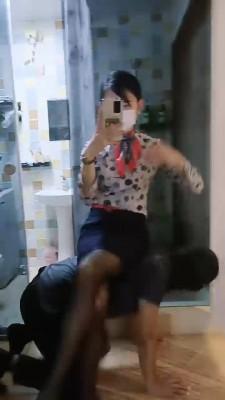 【米小唐】空姐回家调圈养奴 bf19978