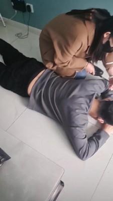 【夏娃】高跟舔脚羞辱贱狗（三视角） bf19881