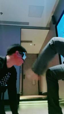 【Alice女王】皮鞋踩踏耳光极致羞辱 bf19888