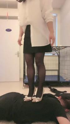 【安静大大】全体重高跟平底鞋踩踏 bf19872