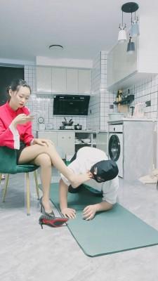 【小小小魔女】酒店前台下班虐领导 bf19859