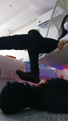 【米小唐】脚底下的下贱货 bf19854