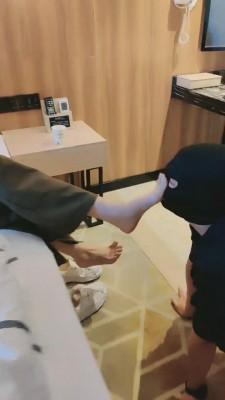 【暴力美学】推荐-圈养宠物晨起伺候 bf19832