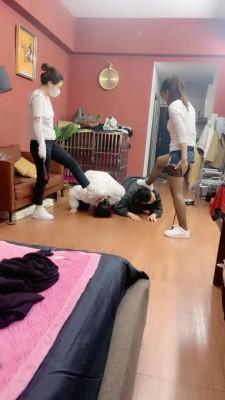 【小祖宗辣妈】调教情侣奴诱惑调教激情接吻 bf19789