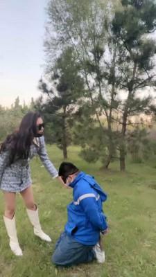 【妆主大大】御姐范户外虐打 bf19686