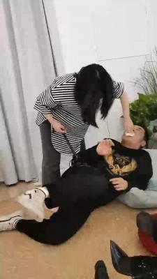 【鑫儿教头】带素人辣小妹玩狗【续集】【双视角版本】 bf19670