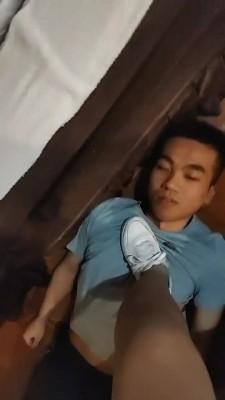 【雷大哥】素人小姐姐踩 bf19697