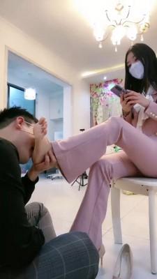 【罗宾】暴躁评委暴打练习生 bf19696