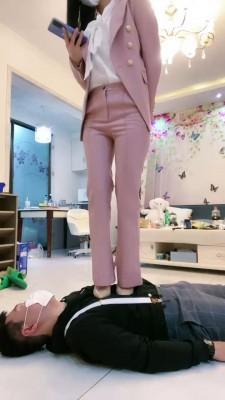 【罗宾】暴躁评委暴打练习生 bf19696