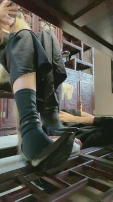 【沅芷大人】女白领无意识踩狗 bf19685