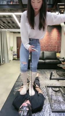 【晚晚】前男友跪下做绿帽狗【第三部高清版】 bf19604