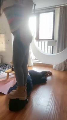 【伊兮夫妻】反绑贱狗短靴重度跺 bf19608