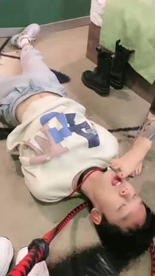 【萱萱子】双S羞辱04学生狗【双视角版】 bf19544