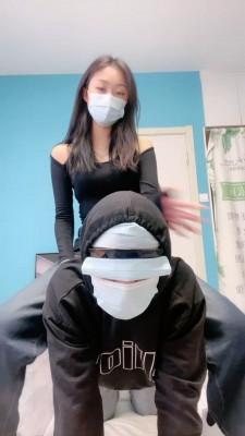 【萱萱子】一只喜欢臭脚臭袜的狗 bf19575