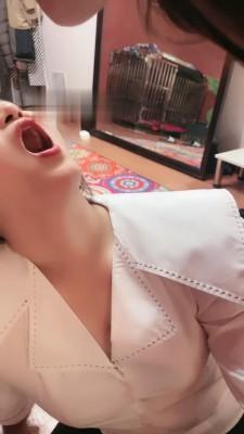 【小祖宗】情侣奴伺候舔脚