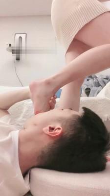 【强抚】近距离玉足辱奶狗 bf19494