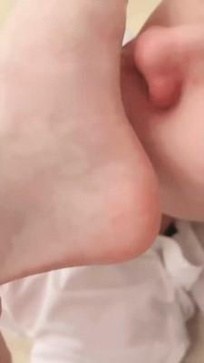 【强抚】近距离玉足辱奶狗 bf19494