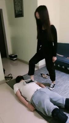 【安静S】看女儿怎么虐废物狗【三视角版】 bf19398