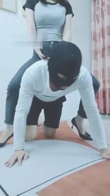 【灵竹】牛仔裤女S-骑马转胯舔鞋 bf19426