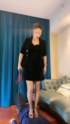 【鑫儿教头】高跟黑丝全体重踩踏 bf19423