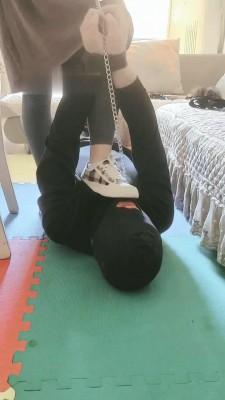 【温柔九月】帆布鞋踩踏坐垫狗 bf19399