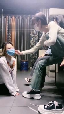 【十三妹】闺蜜跪下说想做狗 bf19347