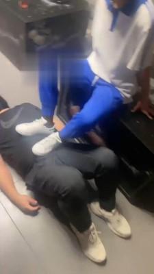 【开发素人】麻将房多素人踢踹狗 bf19317