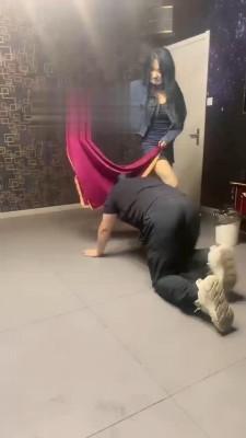 【开发素人】麻将房多素人踢踹狗 bf19317