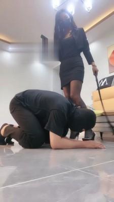 【初见】黑丝高跟虐废物狗 bf19299