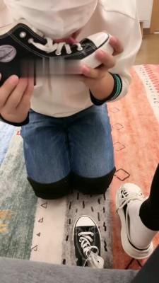 【奈奈生】舔女友的各种脏鞋  JS22100701