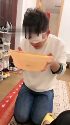 【奈奈生】舔女友的各种脏鞋  JS22100701